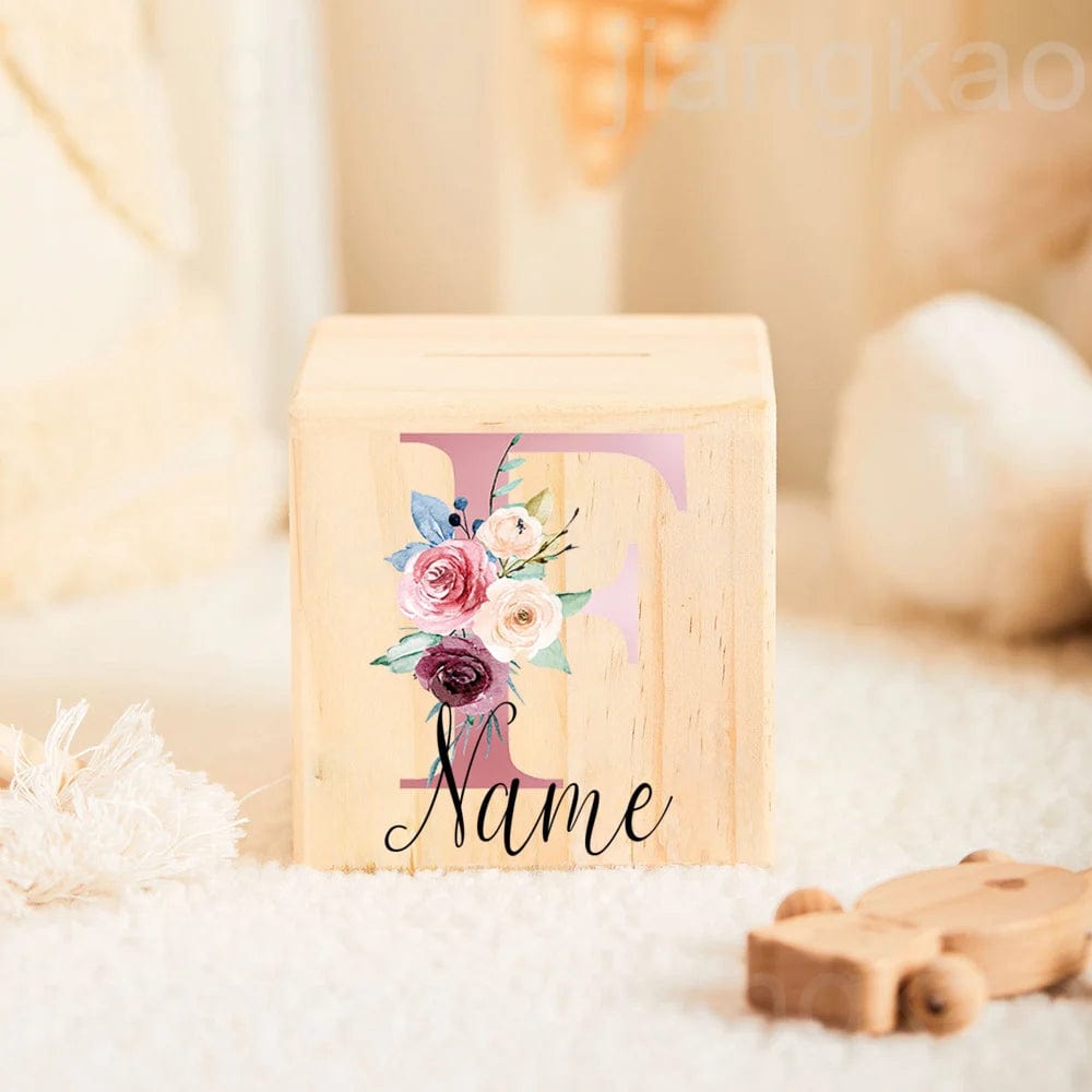 Tirelire personnalisée en bois pour enfants - Cadeau unique et écologique letter F with name