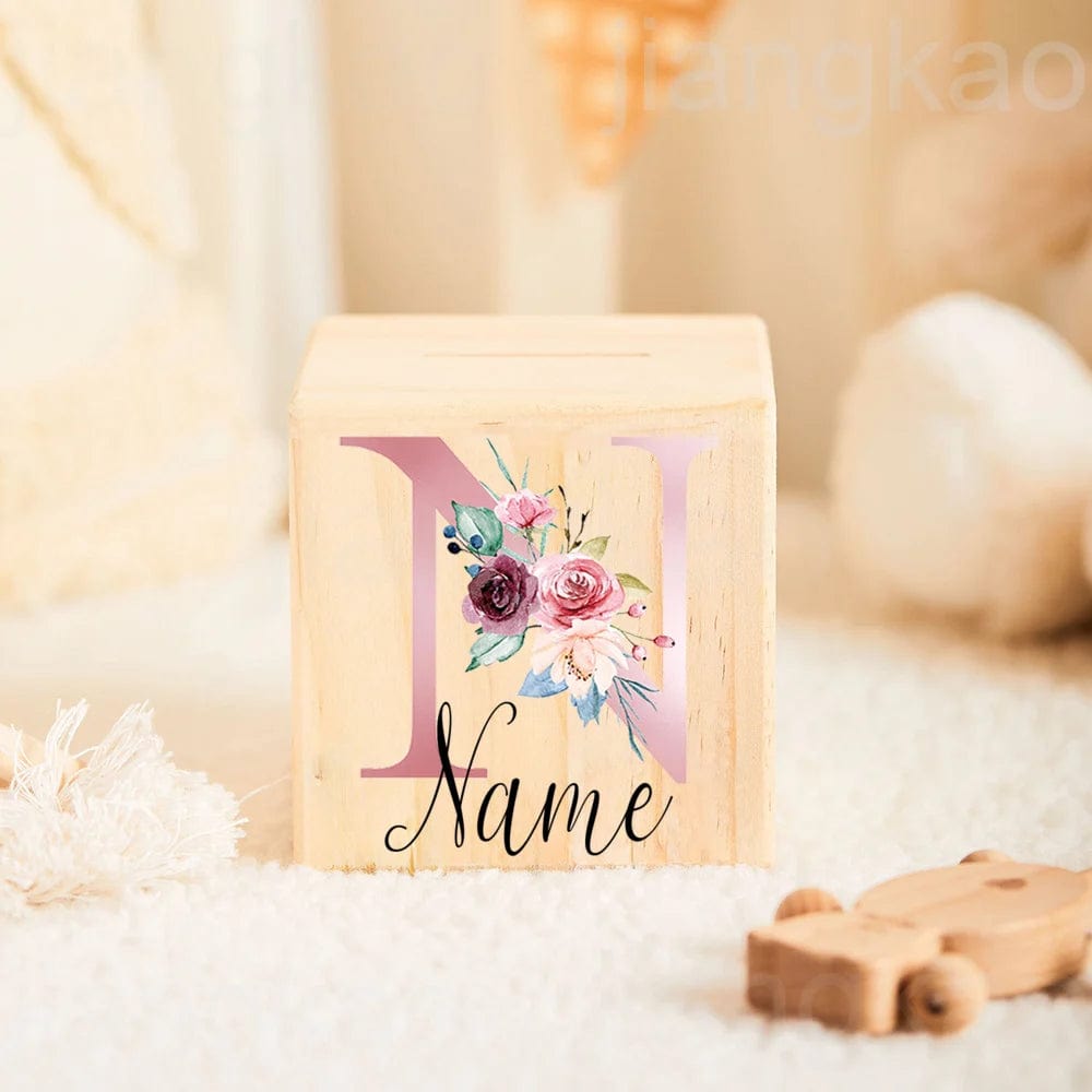 Tirelire personnalisée en bois pour enfants - Cadeau unique et écologique letter N with name