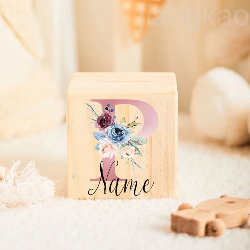 Tirelire personnalisée en bois pour enfants - Cadeau unique et écologique letter P with name