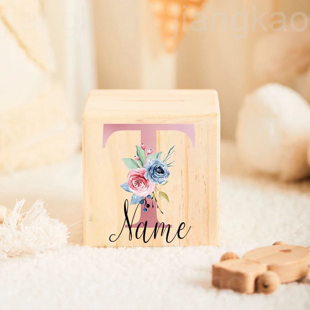 Tirelire personnalisée en bois pour enfants - Cadeau unique et écologique letter T with name